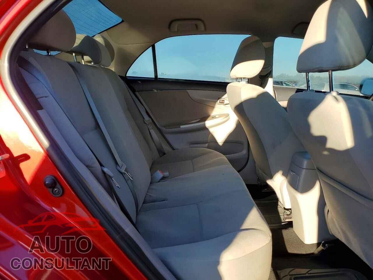 TOYOTA COROLLA 2013 - 2T1BU4EE4DC055944
