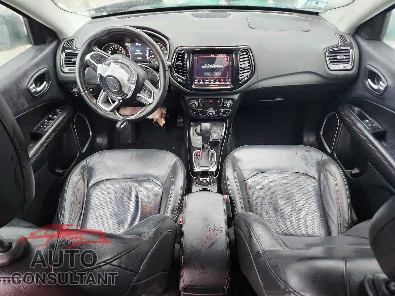 JEEP COMPASS 2018 - 3C4NJDCB3JT290763
