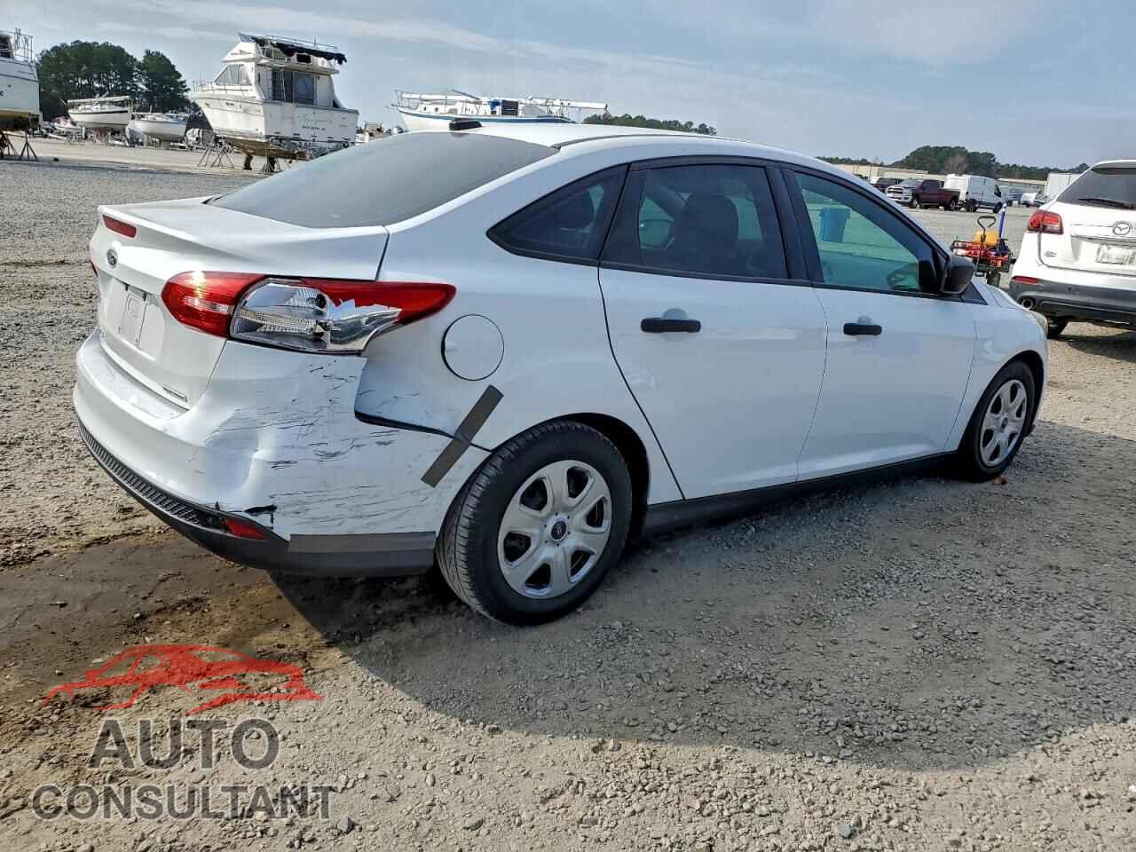 FORD FOCUS 2016 - 1FADP3E22GL242005