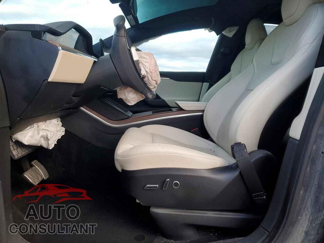TESLA MODEL X 2022 - 7SAXCDE59NF354841