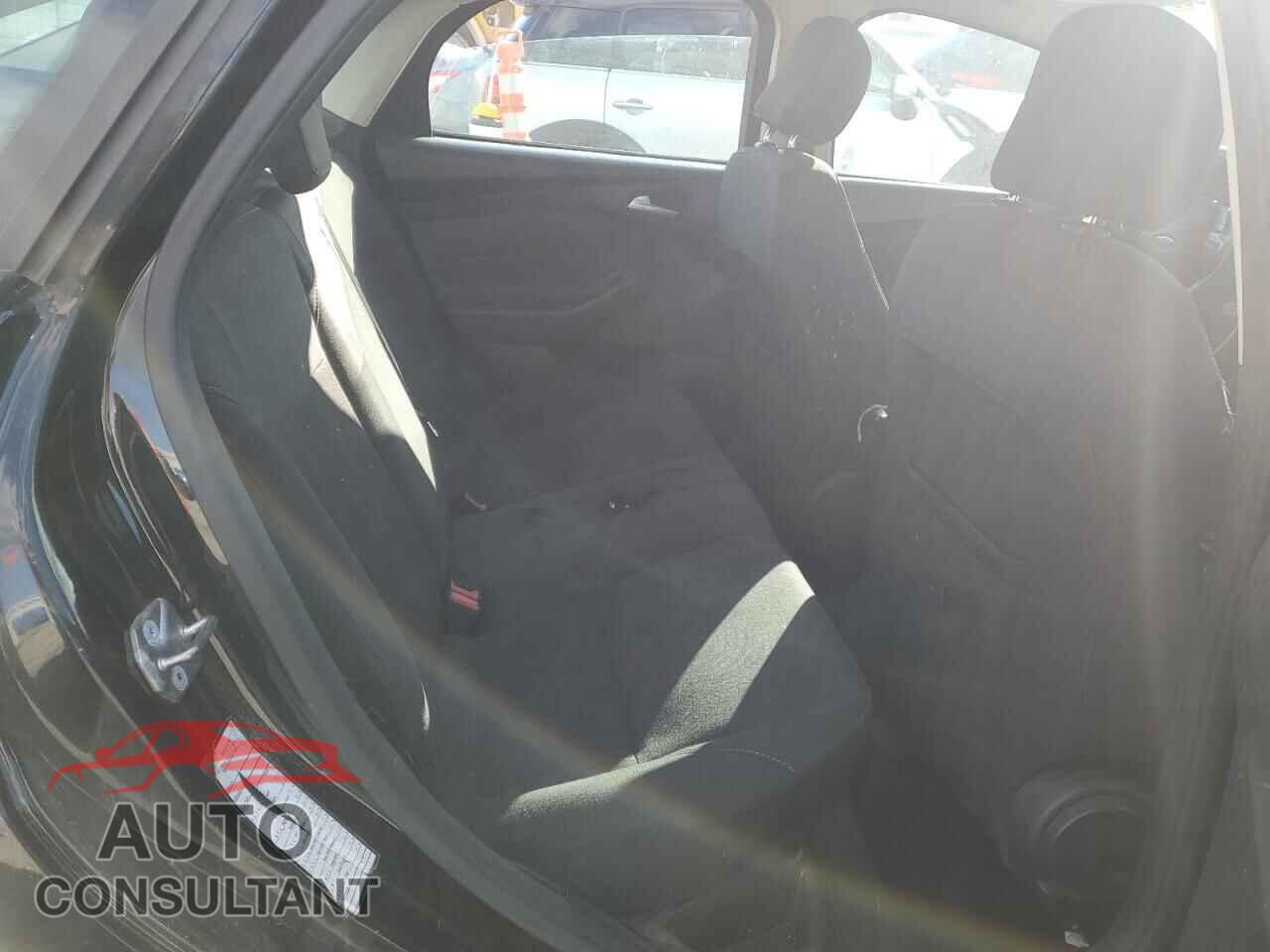 FORD FOCUS 2016 - 1FADP3F27GL291456