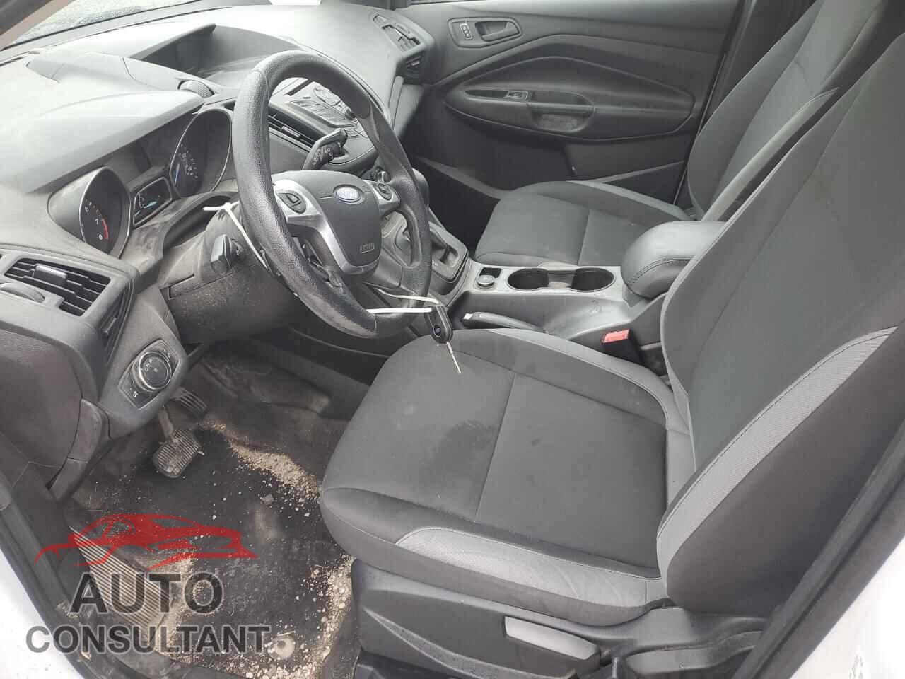 FORD ESCAPE 2015 - 1FMCU0F71FUA25136