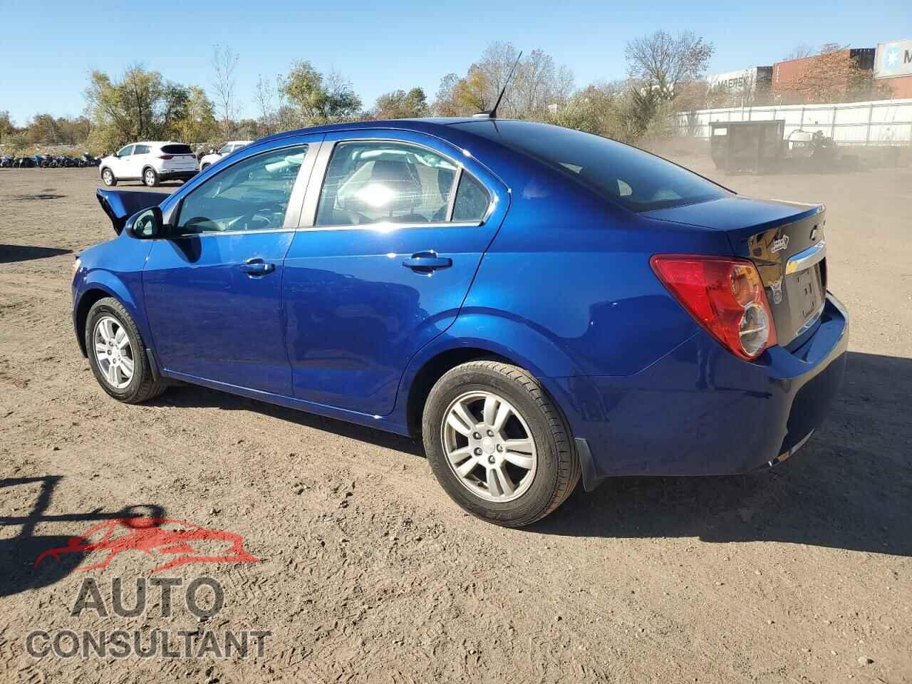 CHEVROLET SONIC 2013 - 1G1JC5SH8D4183991