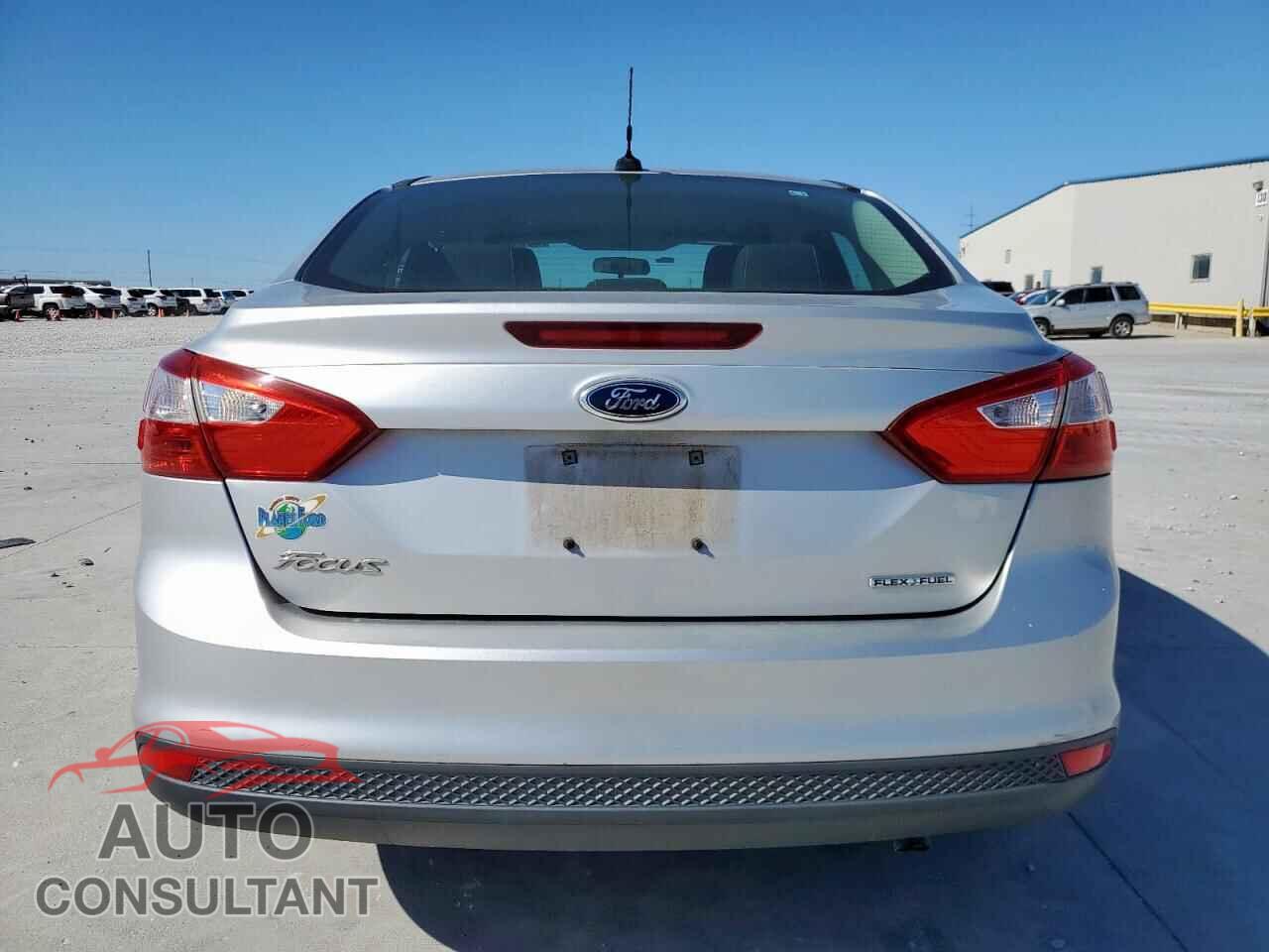 FORD FOCUS 2013 - 1FADP3E26DL133638