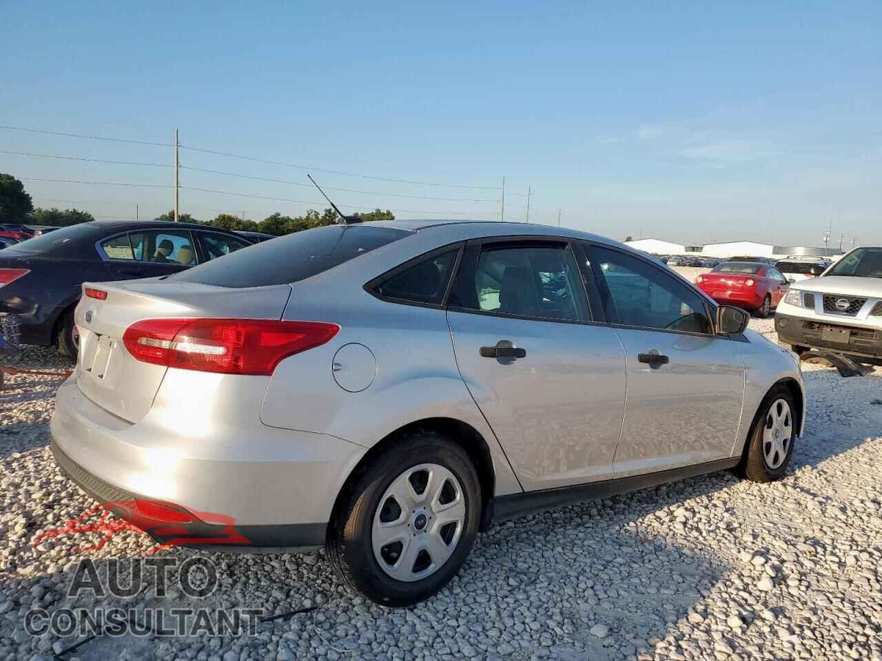 FORD FOCUS 2018 - 1FADP3E25JL241261