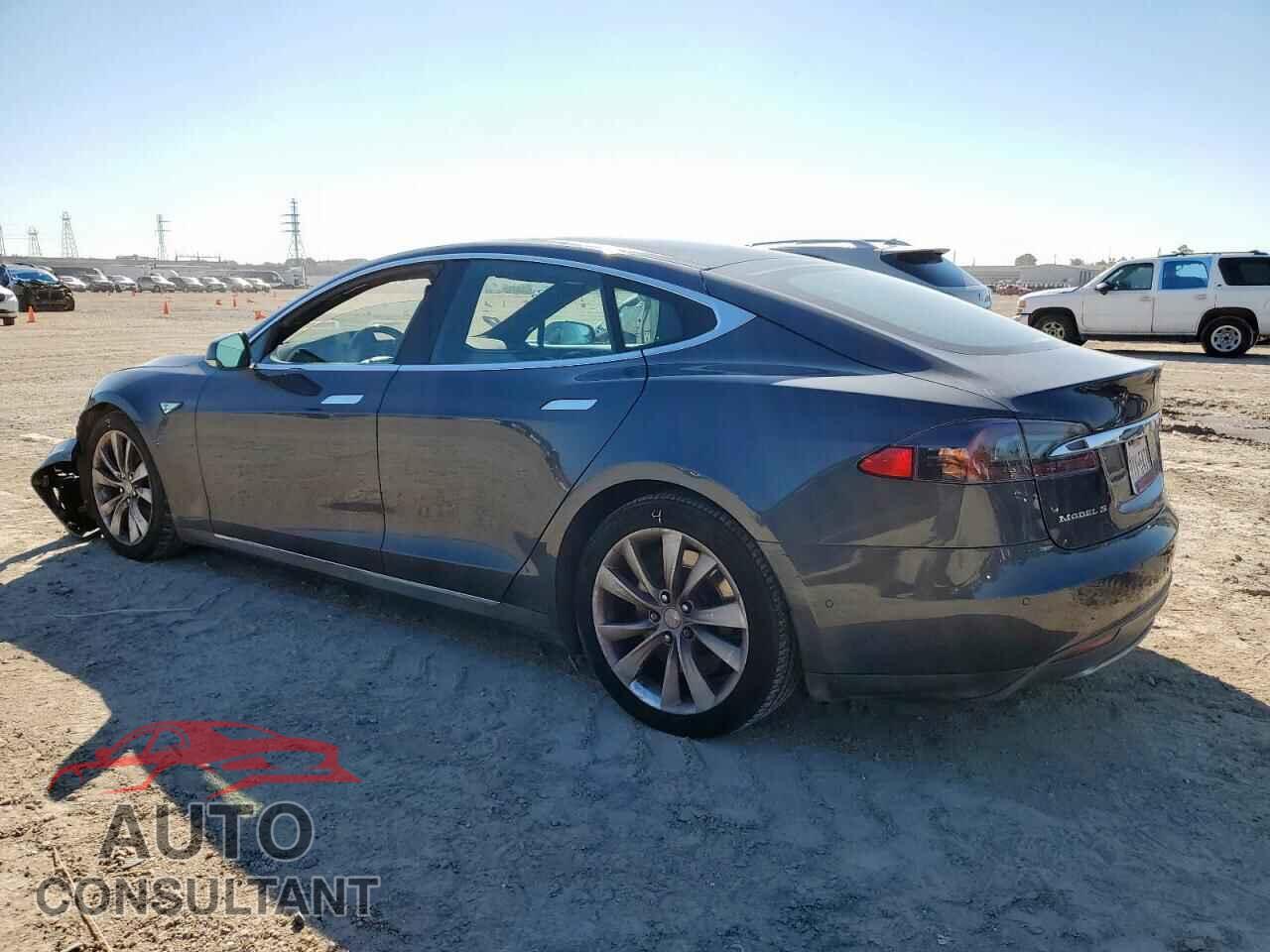 TESLA MODEL S 2015 - 5YJSA1E23FF106104