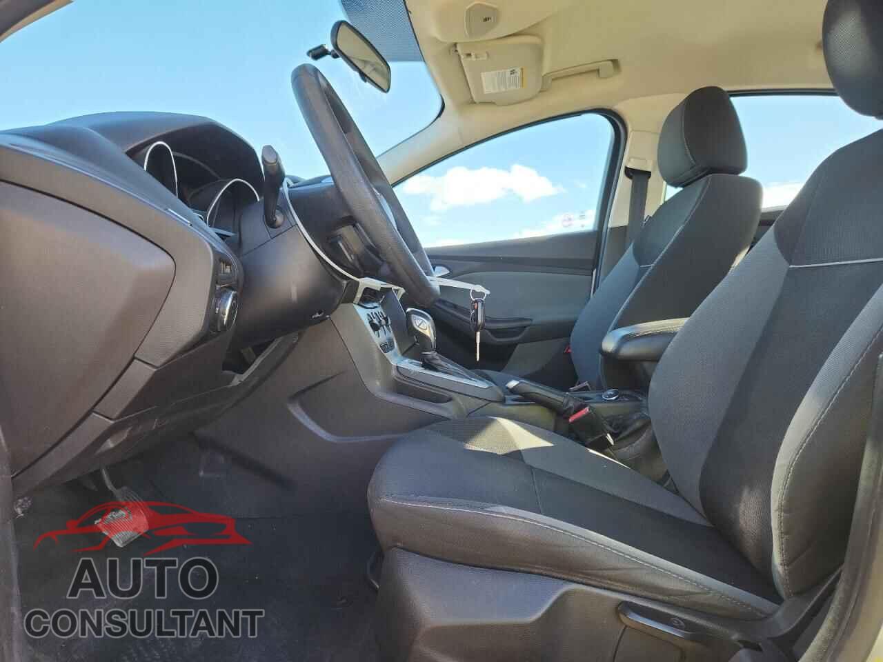FORD FOCUS 2013 - 1FADP3F22DL337920