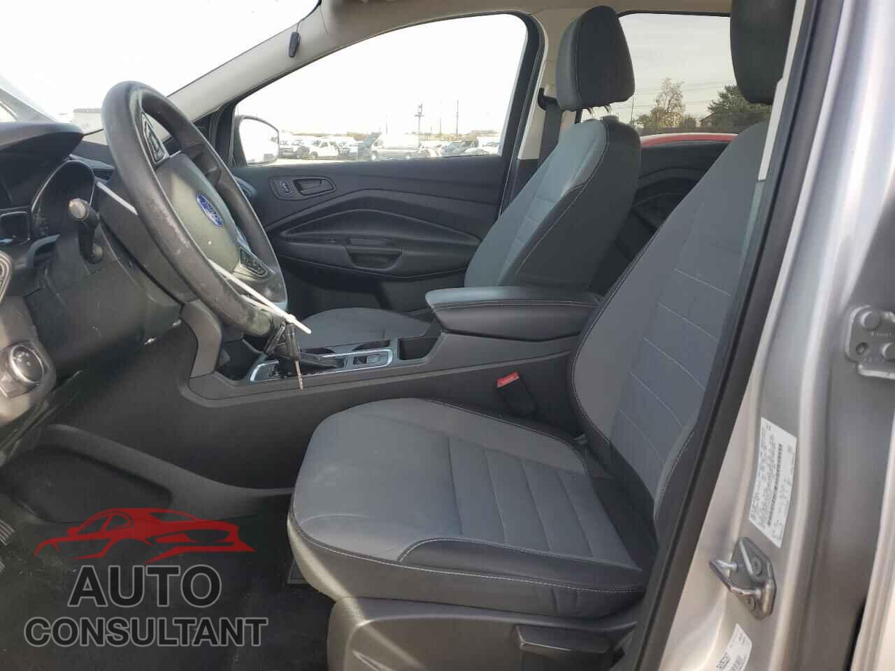 FORD ESCAPE 2017 - 1FMCU0F73HUD53287