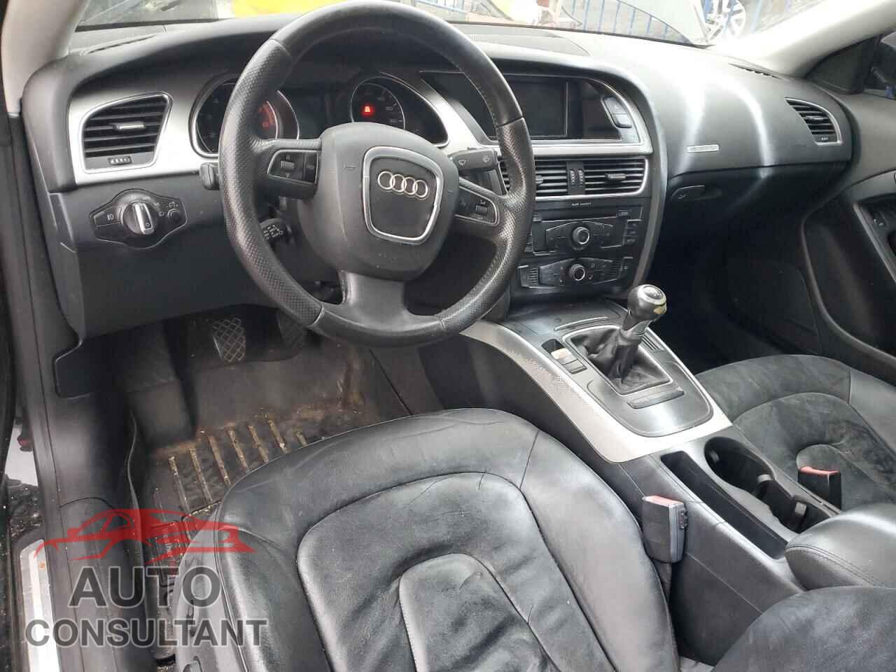AUDI A5 2012 - WAUGFAFR2CA000845