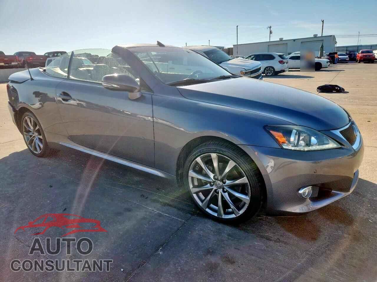 LEXUS IS 2014 - JTHFF2C24E2531617