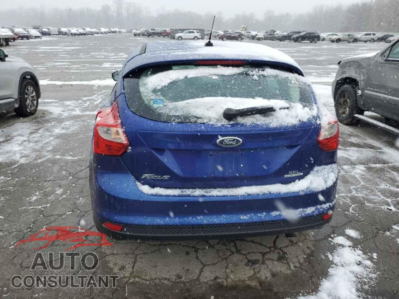 FORD FOCUS 2012 - 1FAHP3M24CL426522