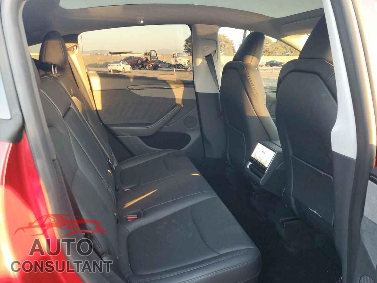 TESLA MODEL Y 2026 - 7SAYGDEE4TF374016