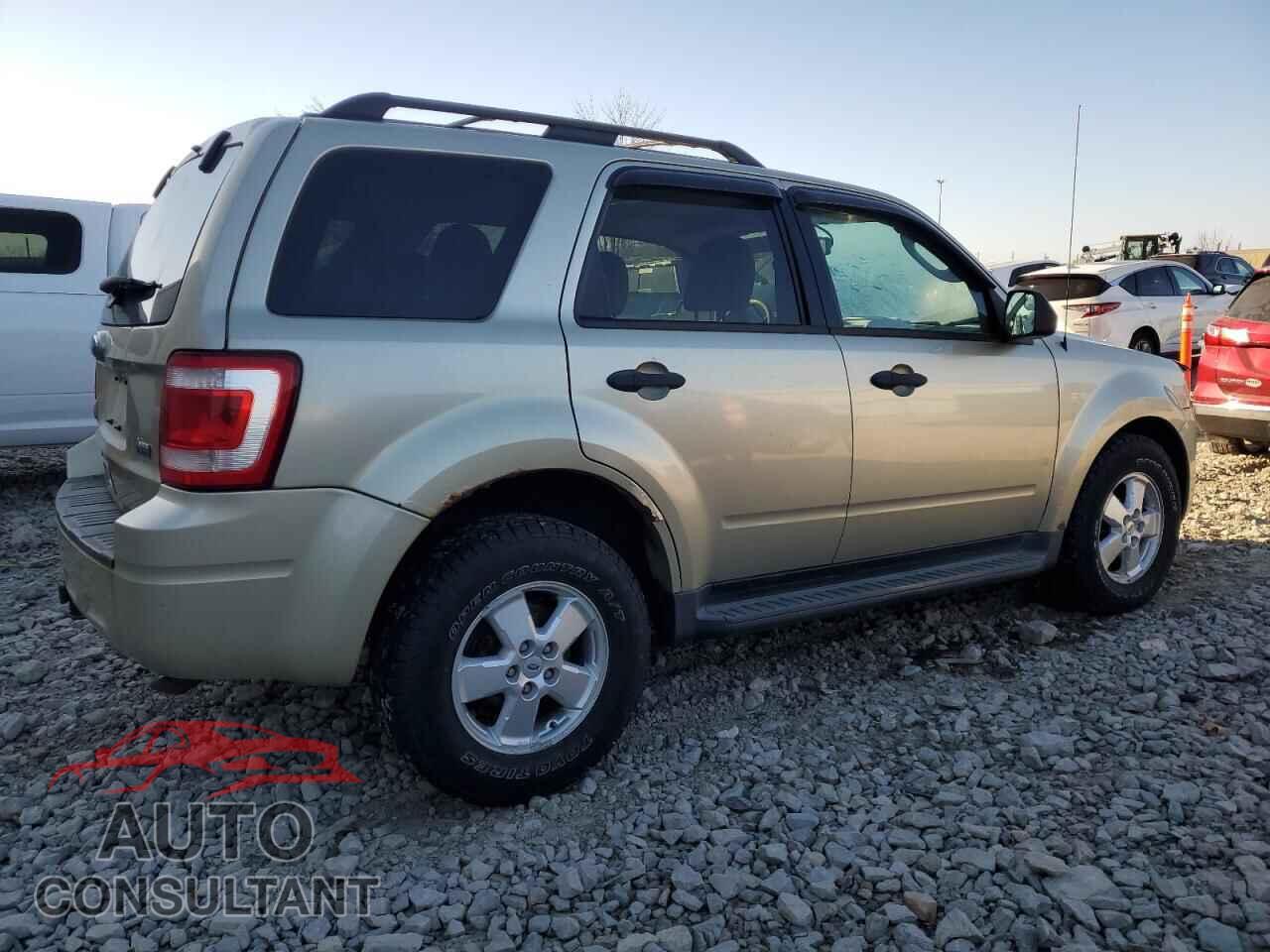 FORD ESCAPE 2010 - 1FMCU9DG3AKD43514