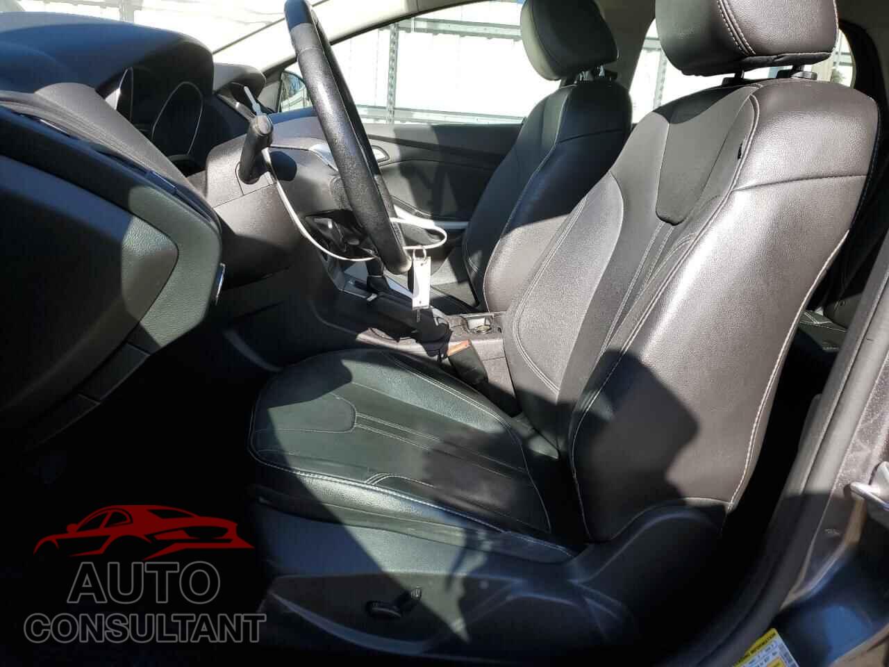 FORD FOCUS 2014 - 1FADP3K27EL213181