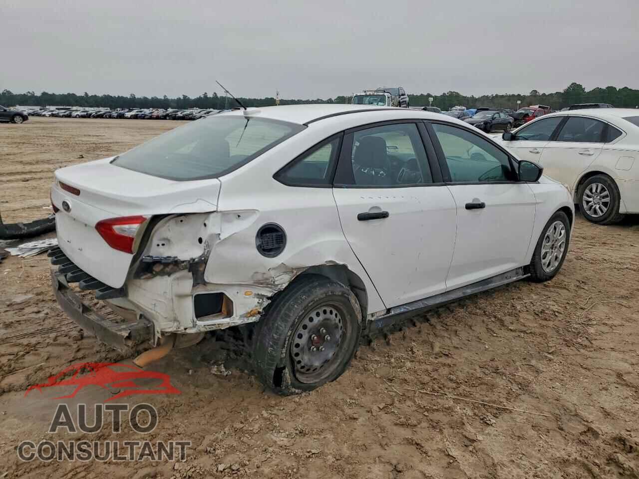 FORD FOCUS 2012 - 1FAHP3F23CL207516