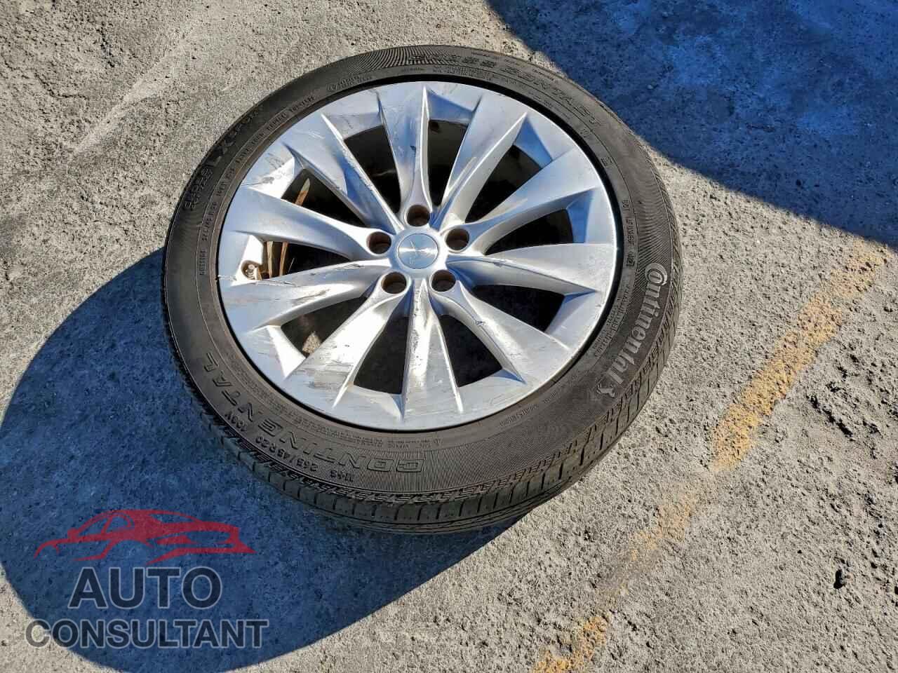 TESLA MODEL X 2021 - 5YJXCDE24MF321599