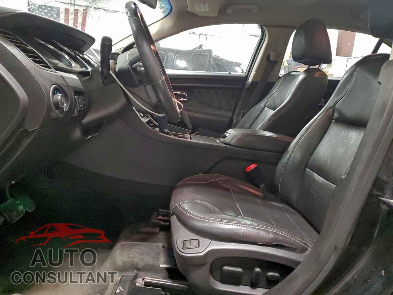 FORD TAURUS 2011 - 1FAHP2JW2BG167327