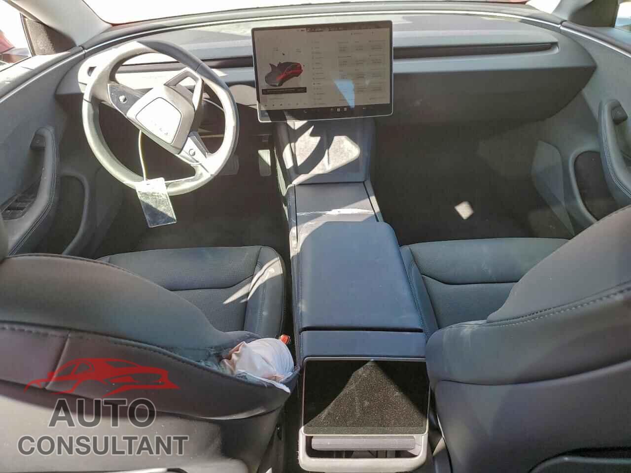TESLA MODEL 3 2025 - 5YJ3E1EA3SF884588
