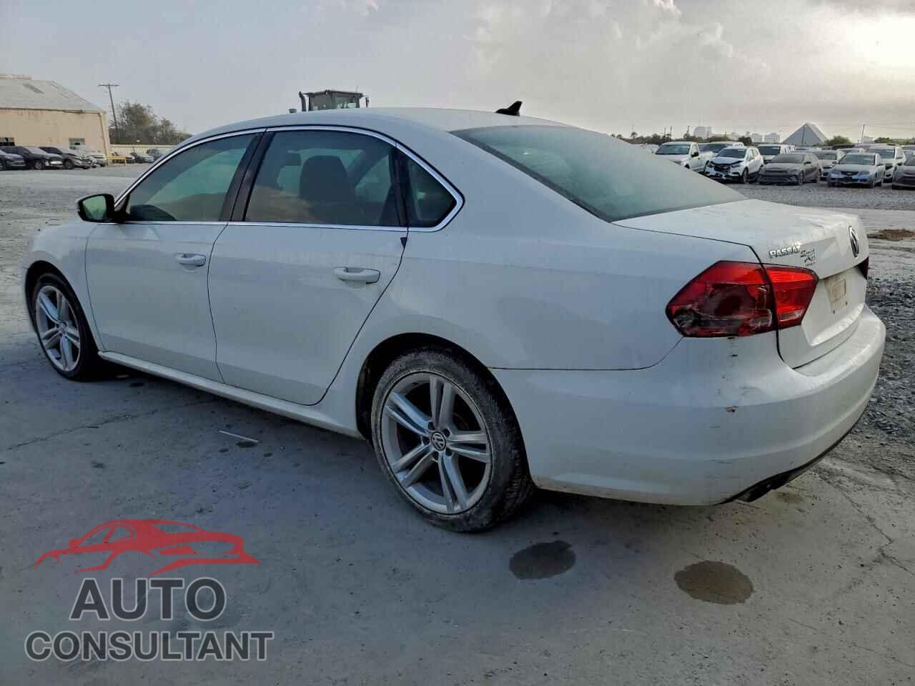 VOLKSWAGEN PASSAT 2014 - 1VWBS7A31EC107579