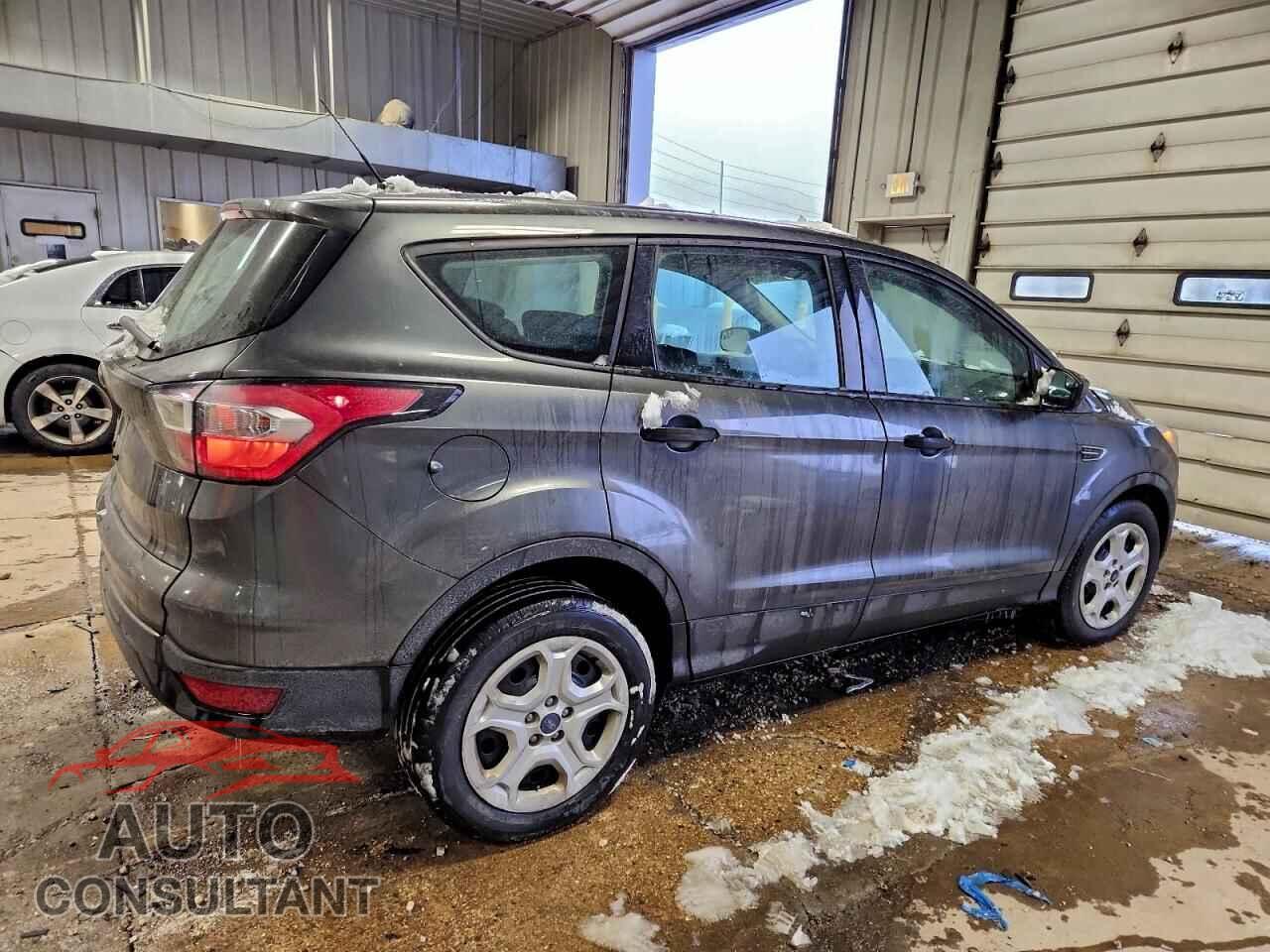 FORD ESCAPE 2017 - 1FMCU0F77HUD06053