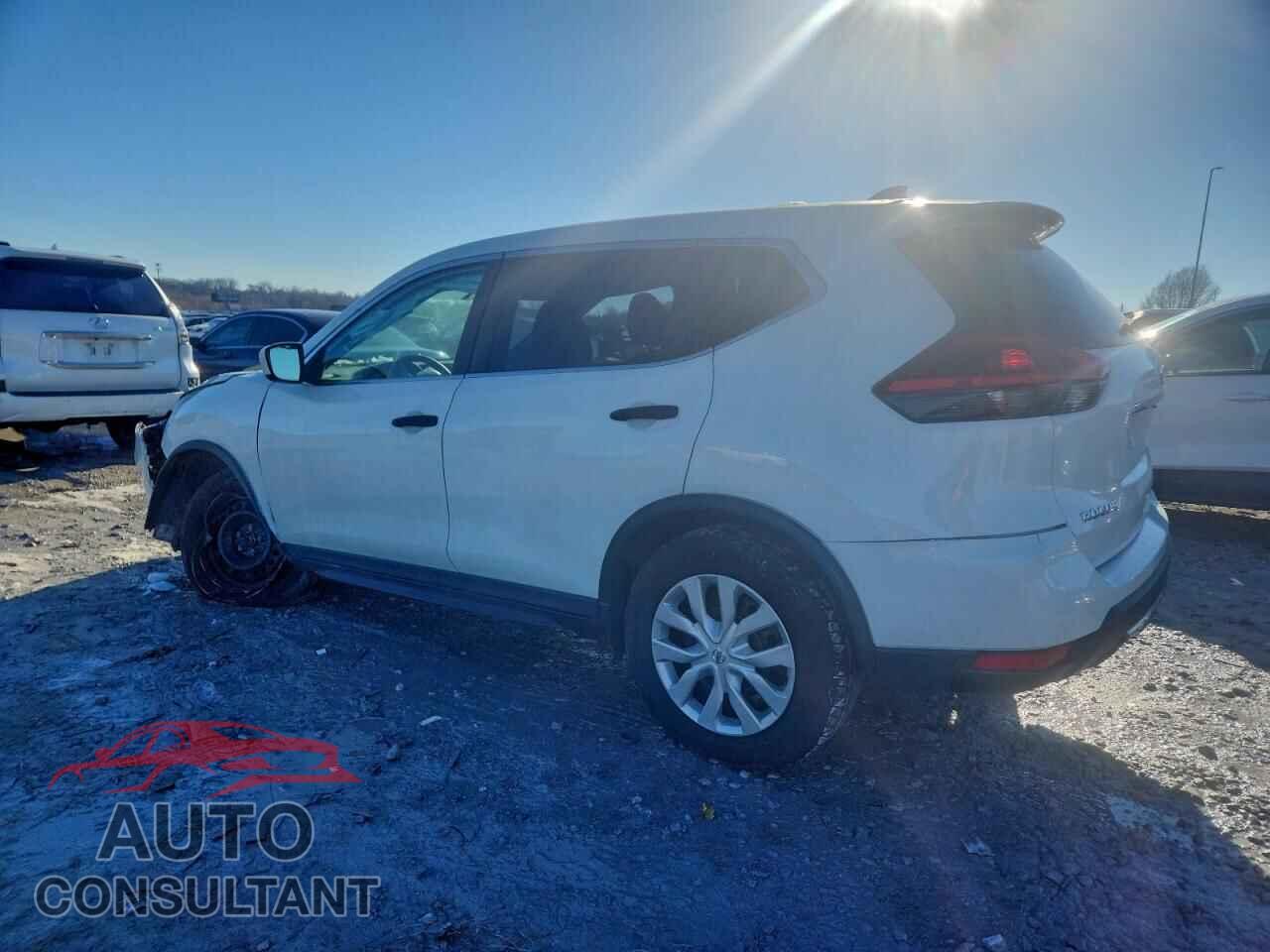 NISSAN ROGUE 2017 - KNMAT2MV2HP619666