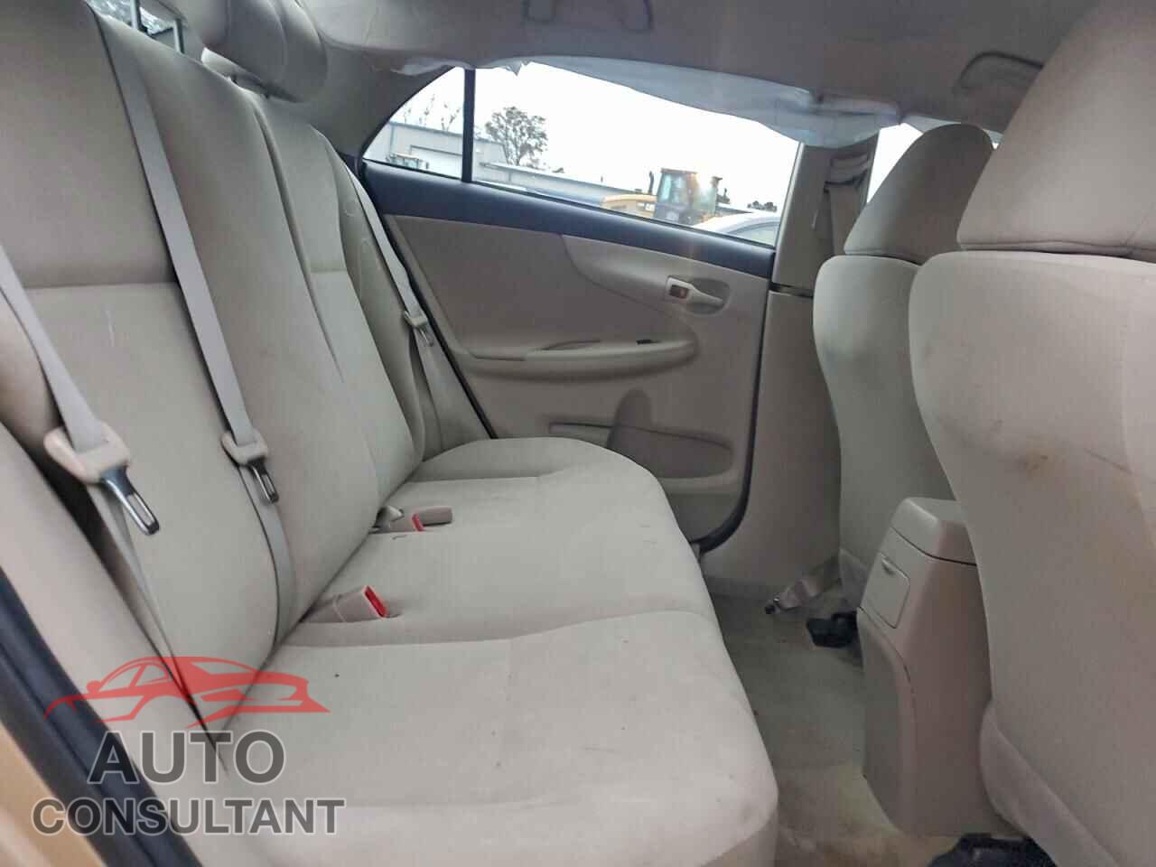 TOYOTA COROLLA 2013 - 5YFBU4EE1DP149375