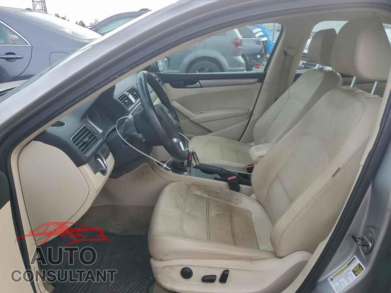 VOLKSWAGEN PASSAT 2014 - 1VWAS7A35EC094184
