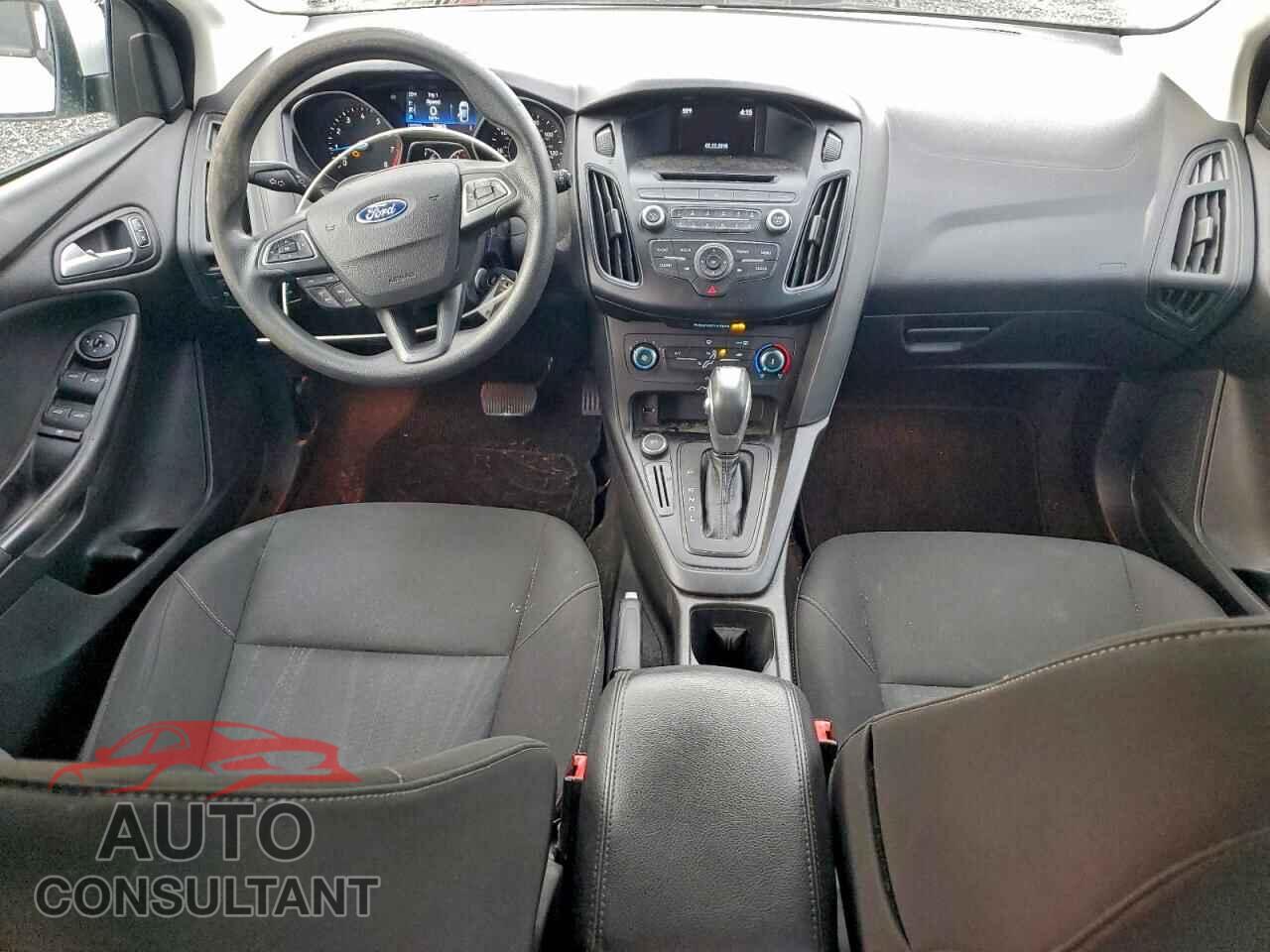 FORD FOCUS 2015 - 1FADP3K29FL316183