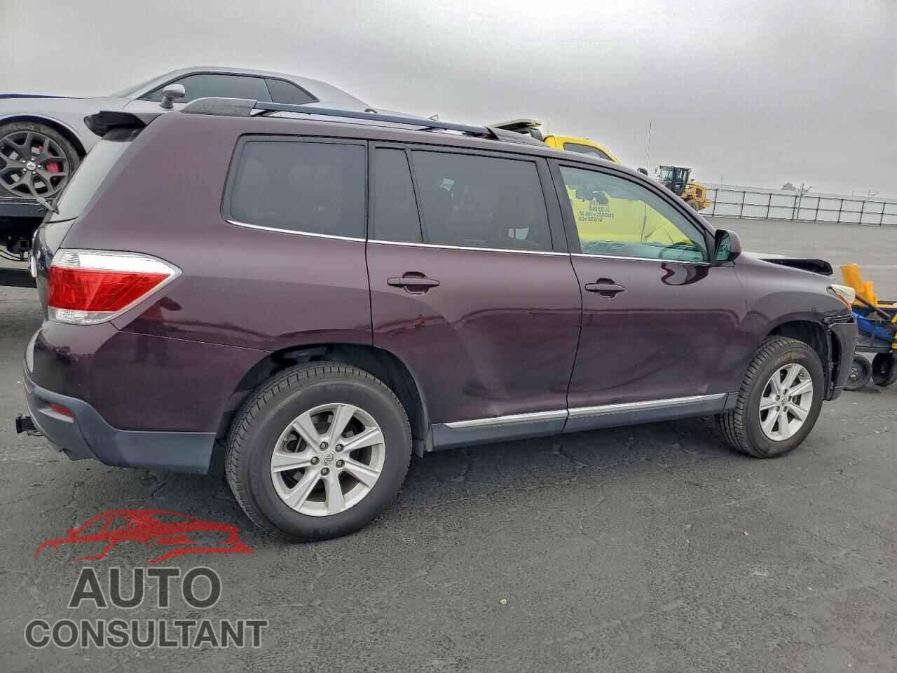 TOYOTA HIGHLANDER 2013 - 5TDBK3EH8DS189227