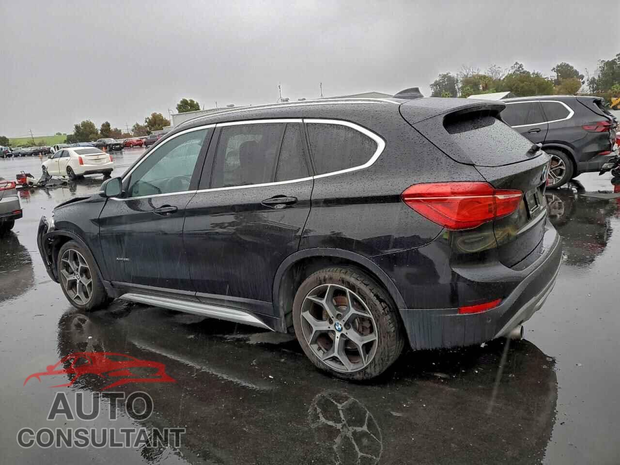 BMW X1 2017 - WBXHT3C34H5F83517
