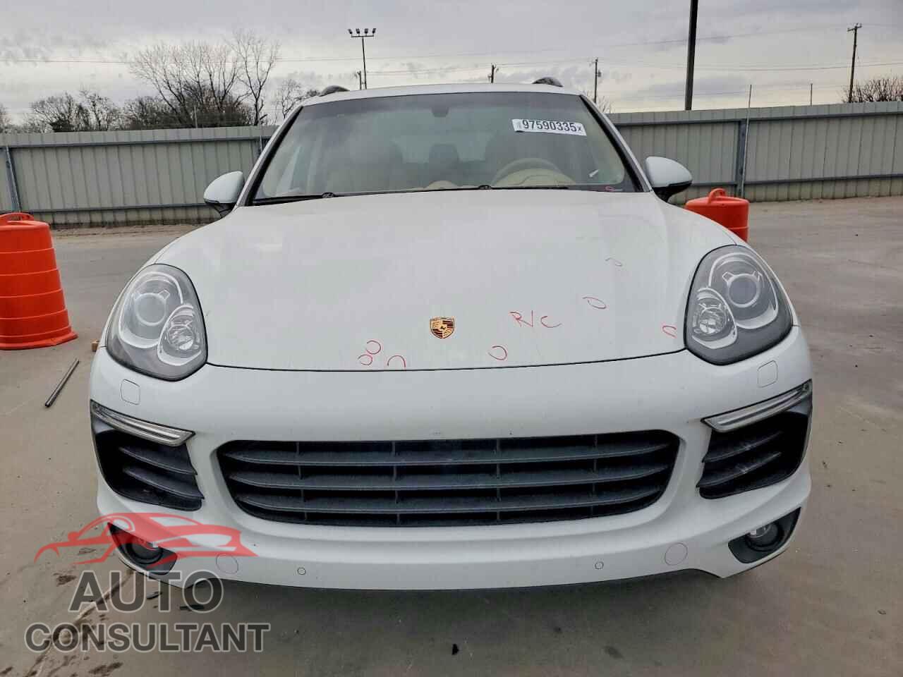 PORSCHE CAYENNE 2017 - WP1AA2A27HKA88945