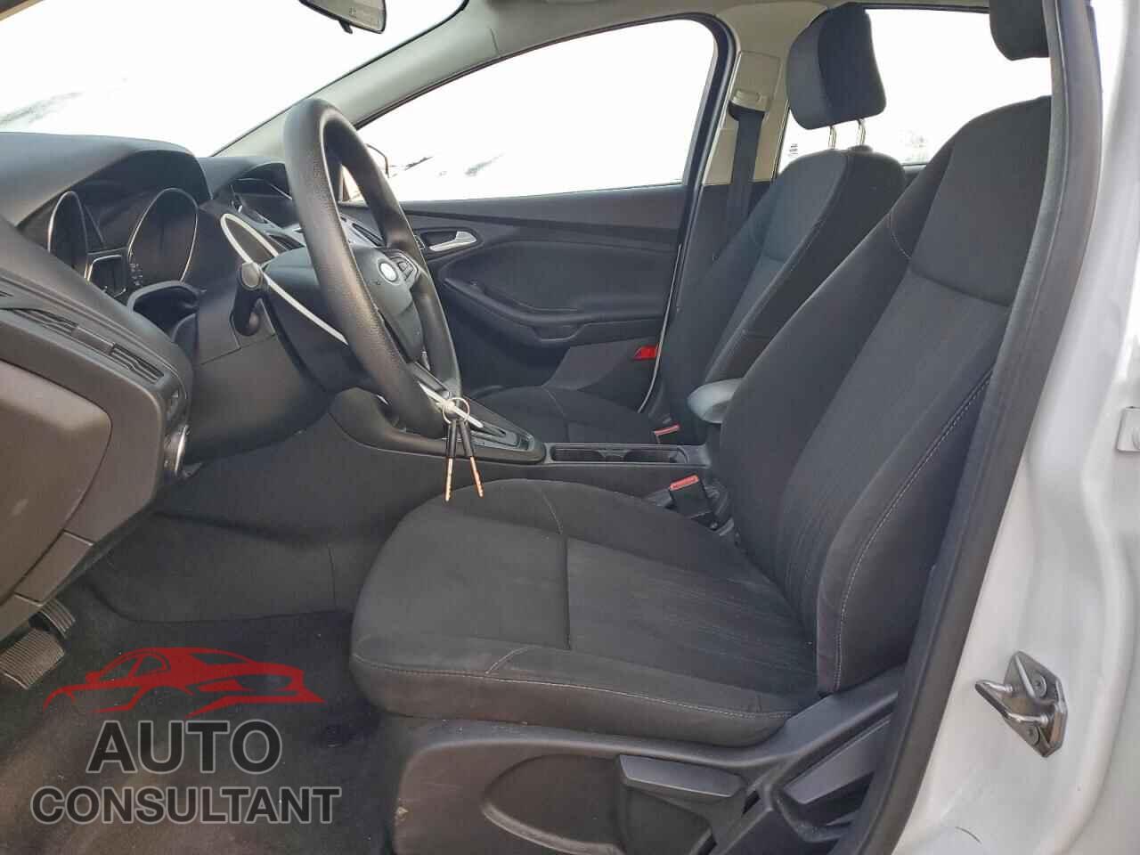 FORD FOCUS 2017 - 1FADP3F2XHL319266