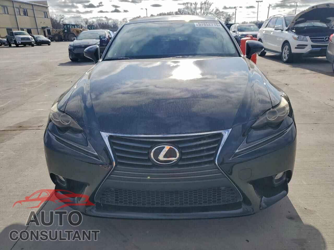 LEXUS IS 2014 - JTHBF1D20E5016717