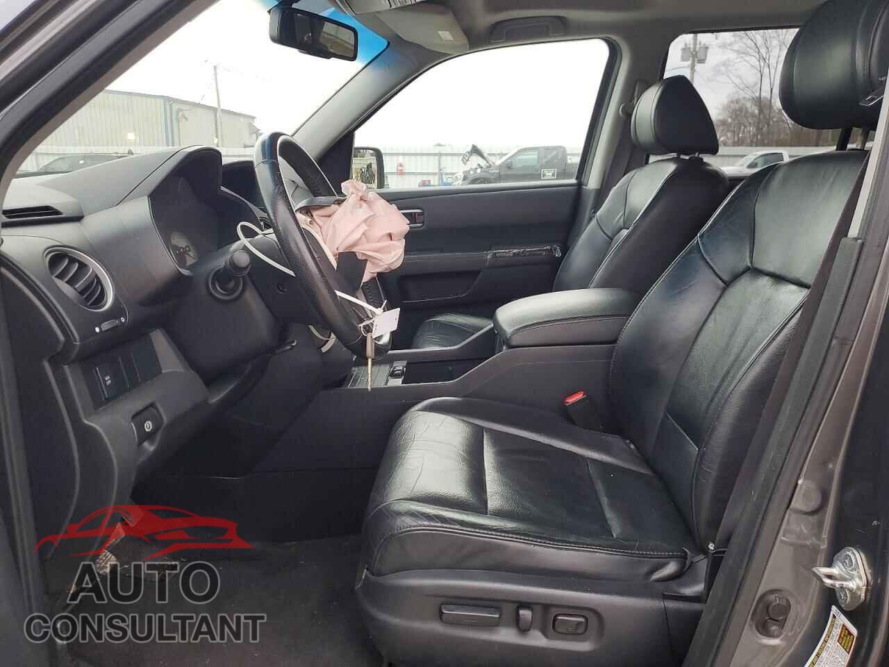 HONDA PILOT 2011 - 5FNYF4H63BB034231