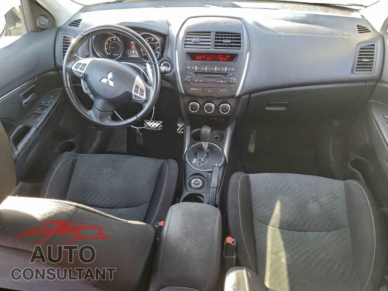 MITSUBISHI OUTLANDER 2013 - 4A4AR5AU8DE025562