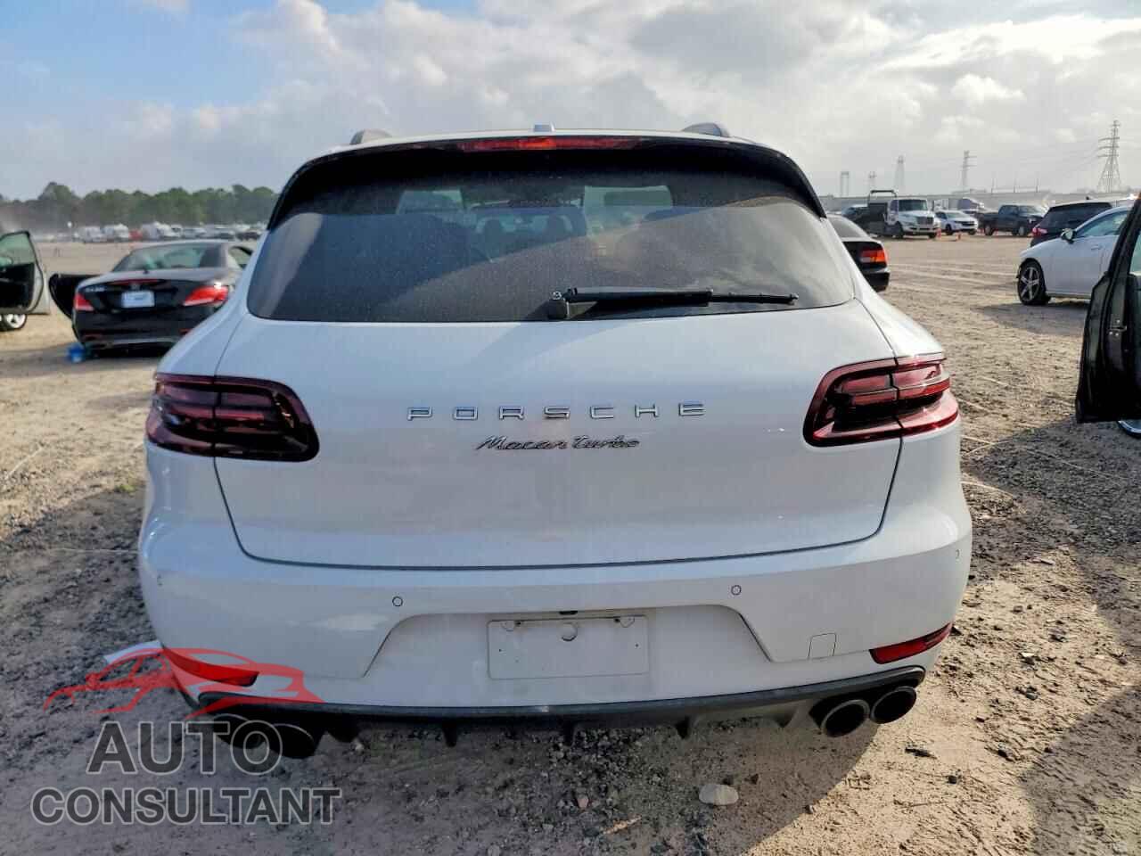PORSCHE MACAN 2016 - WP1AF2A53GLB93390