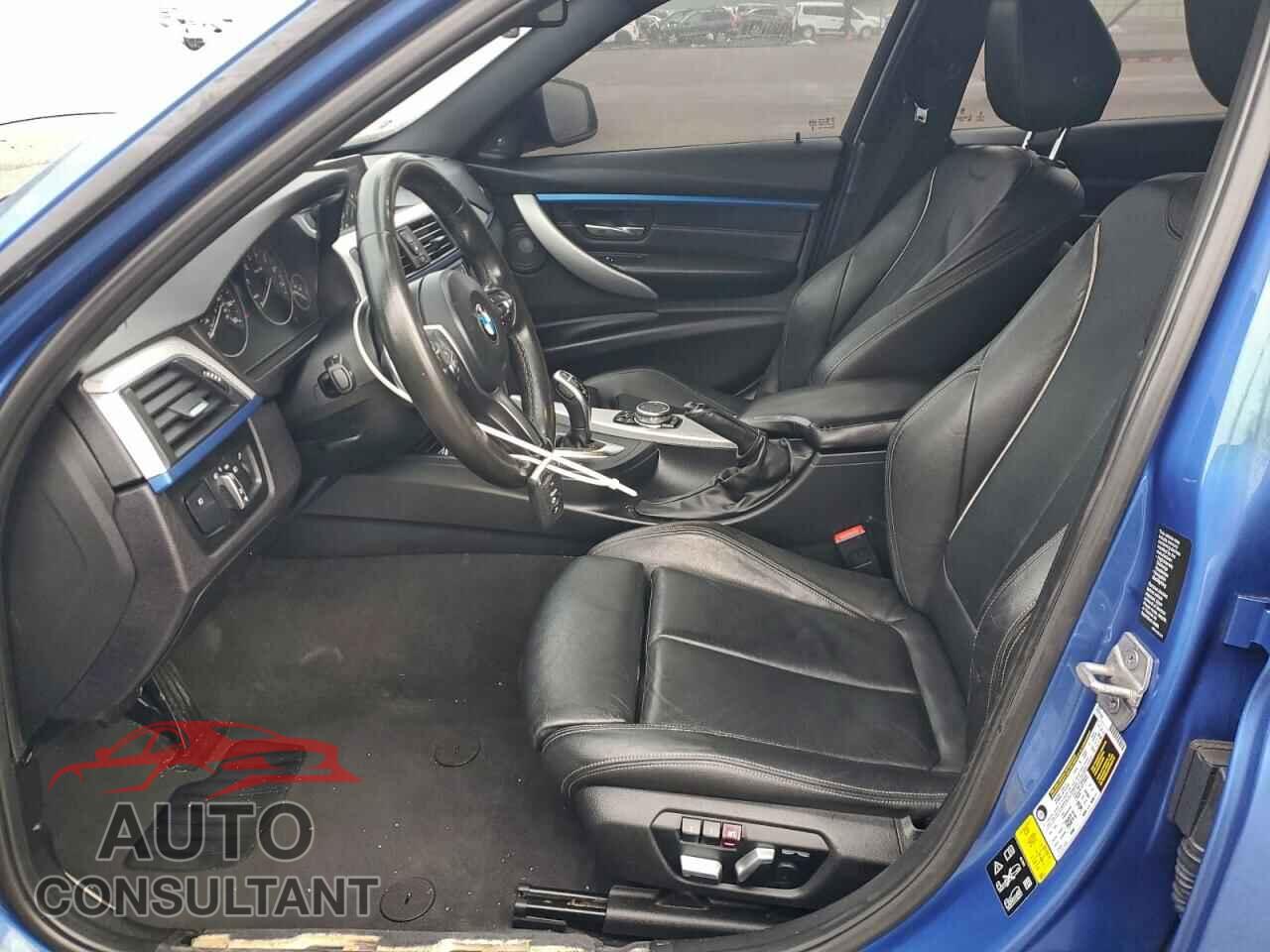 BMW 3 SERIES 2016 - WBA8E3G53GNU38593