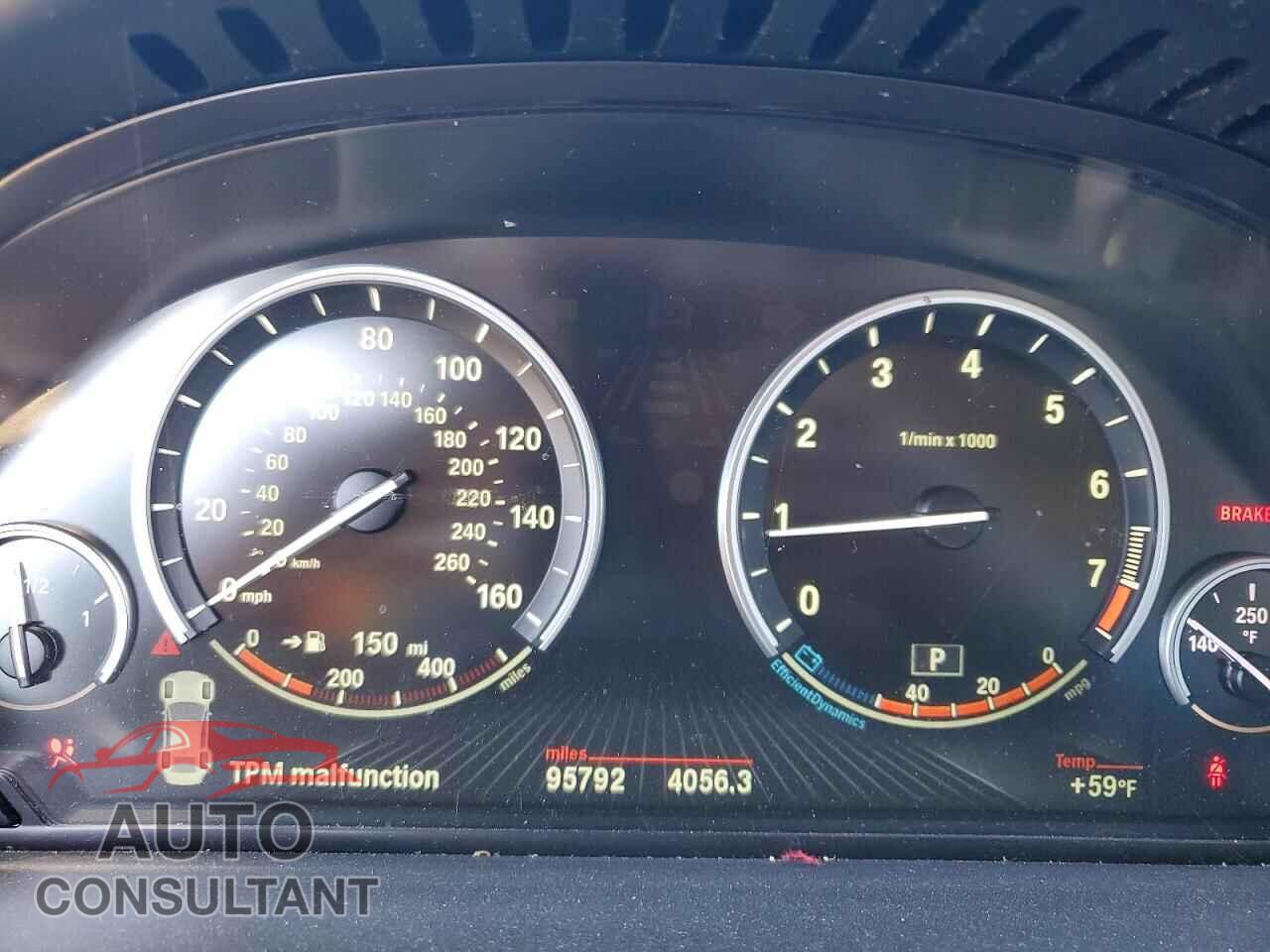 BMW 5 SERIES 2015 - WBA5B3C55FD544551