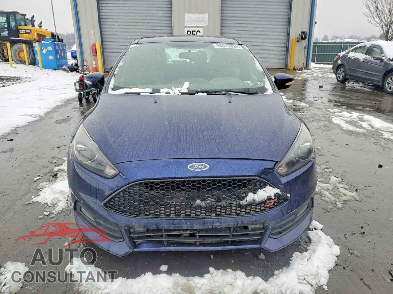 FORD FOCUS 2017 - 1FADP3L95HL335604