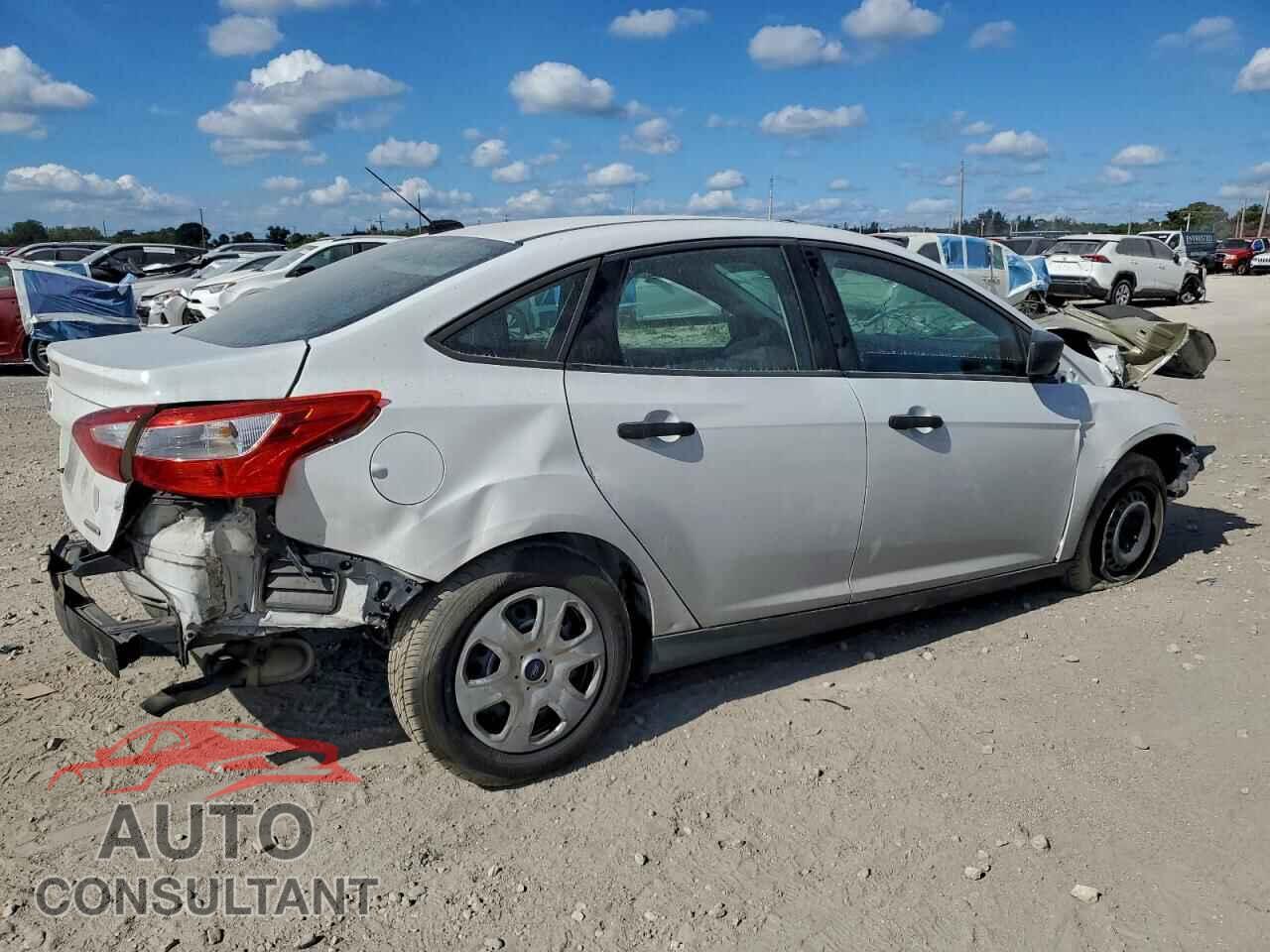 FORD FOCUS 2012 - 1FAHP3E27CL461389