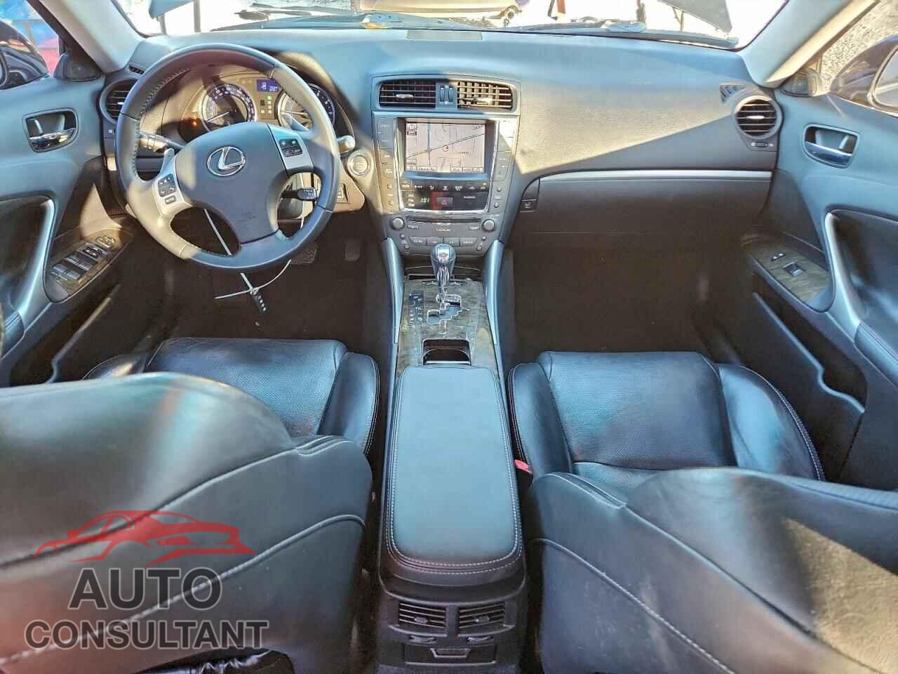 LEXUS IS 2011 - JTHBF5C27B5138026