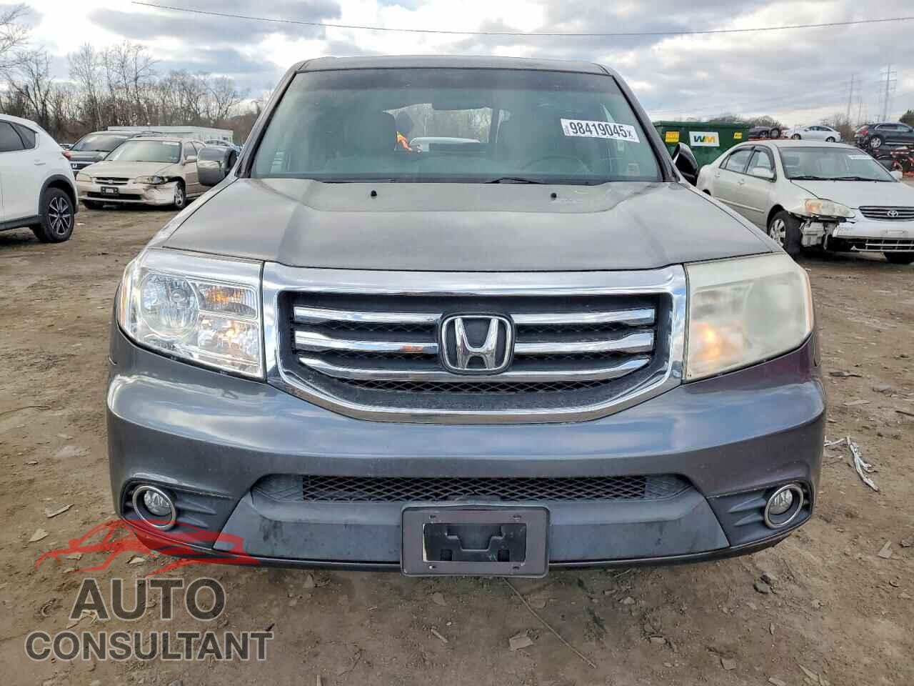 HONDA PILOT 2013 - 5FNYF4H47DB069548