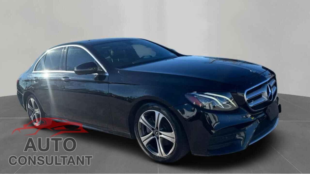 MERCEDES-BENZ E-CLASS 2019 - WDDZF4KB9KA521703