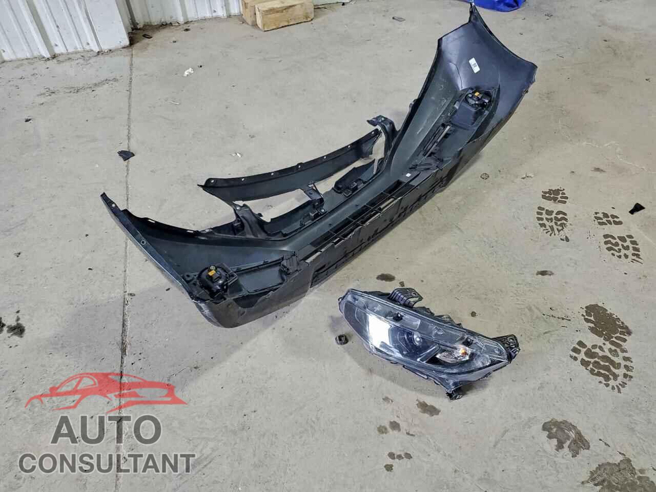 HONDA CIVIC 2019 - 2HGFC2F82KH590129