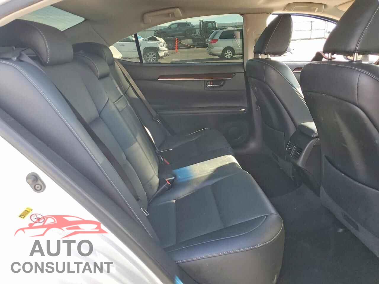 LEXUS ES350 2015 - JTHBK1GG3F2159246