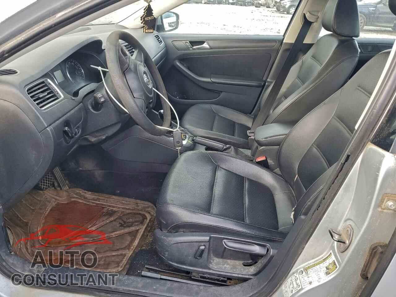 VOLKSWAGEN JETTA 2014 - 3VWD17AJ7EM263439