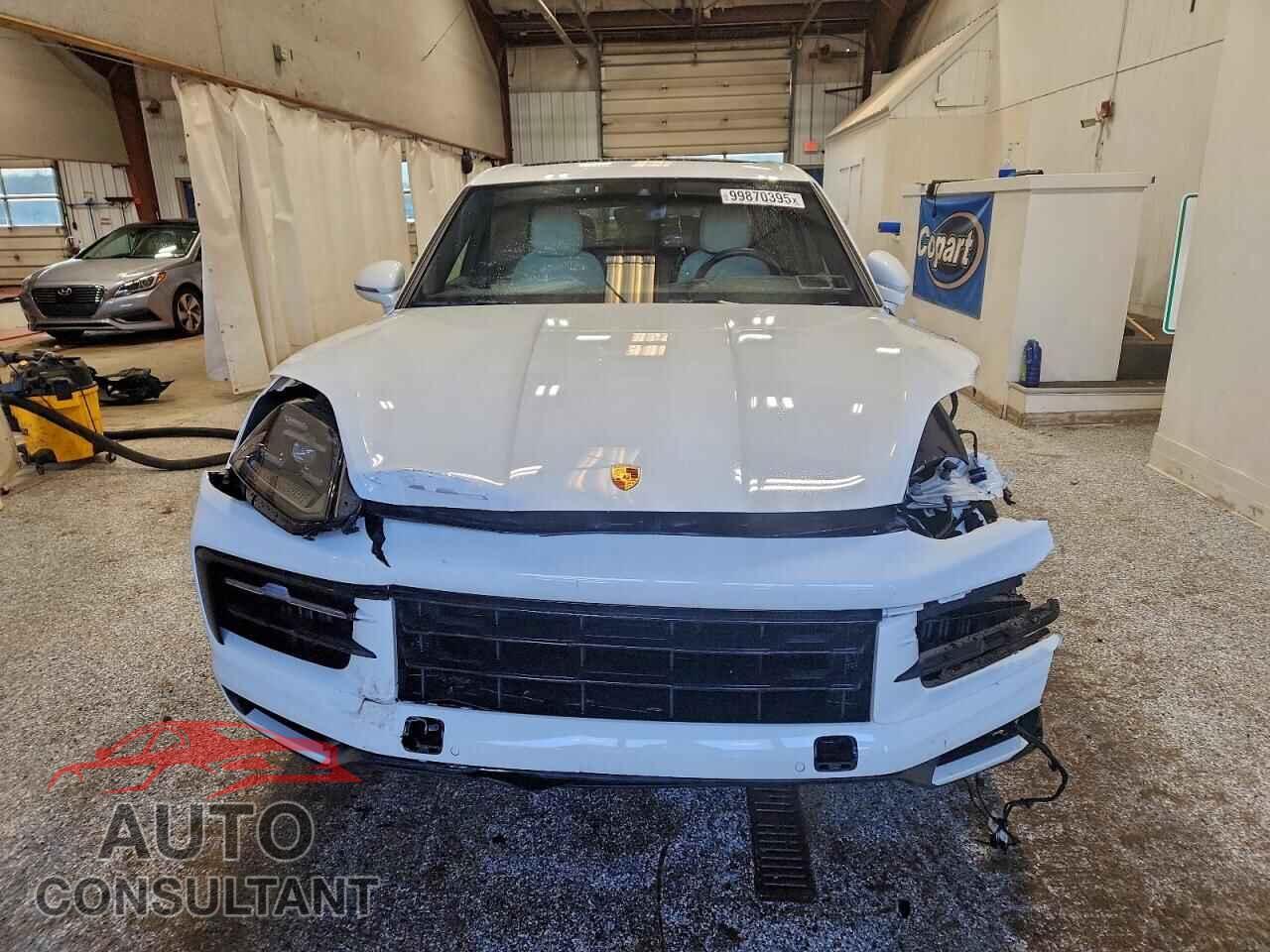 PORSCHE CAYENNE 2024 - WP1AA2AY7RDA04505