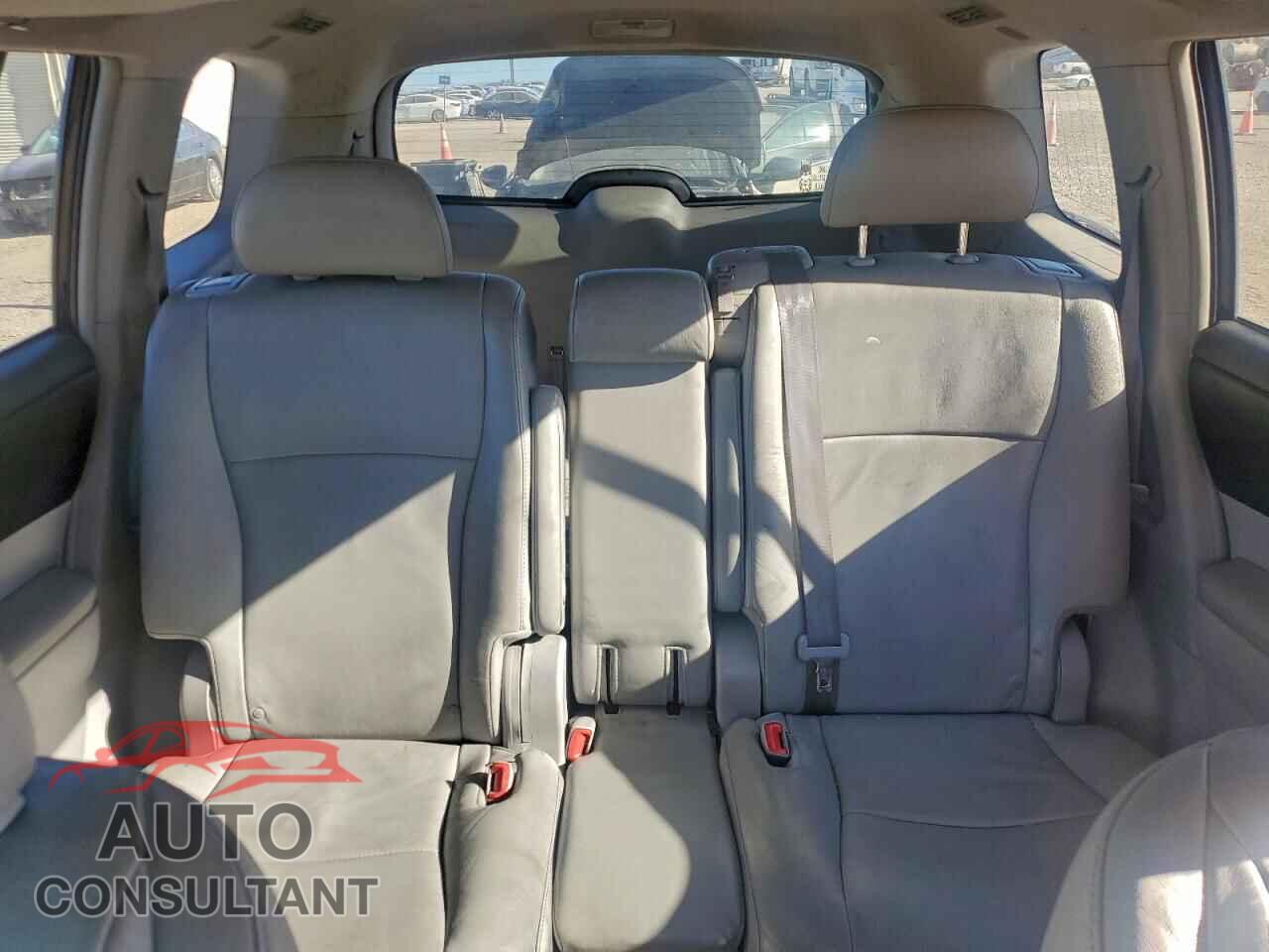 TOYOTA HIGHLANDER 2011 - 5TDZK3EH9BS035945