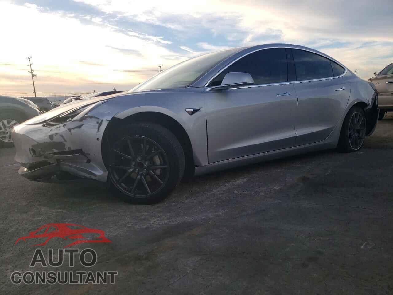 TESLA MODEL 3 2018 - 5YJ3E1EA4JF095316