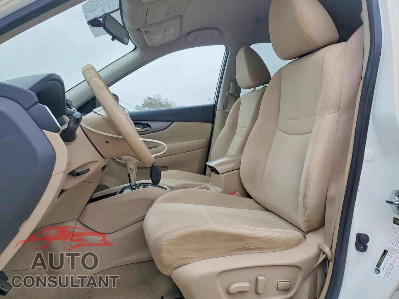 NISSAN ROGUE 2015 - KNMAT2MT0FP575209